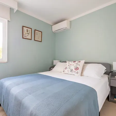 Alice - Walk To Pool Tennis Court *